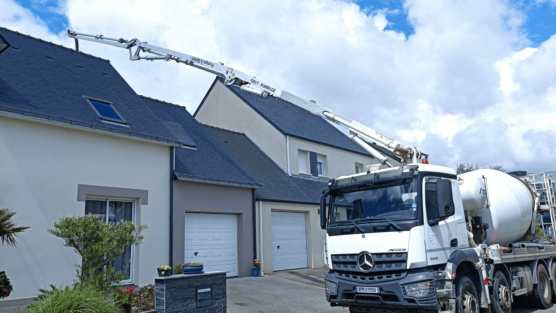 Camion bras de grue