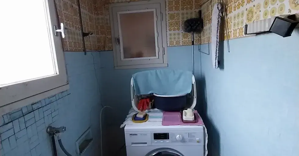 salle de bain année 70 visuel avant travaux 