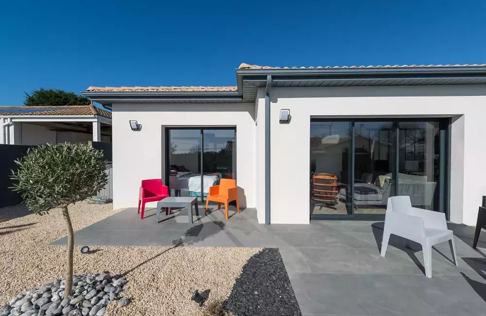 vue-partielle-maison-traditionnelle-plain-pied-la-bernerie-en-retz