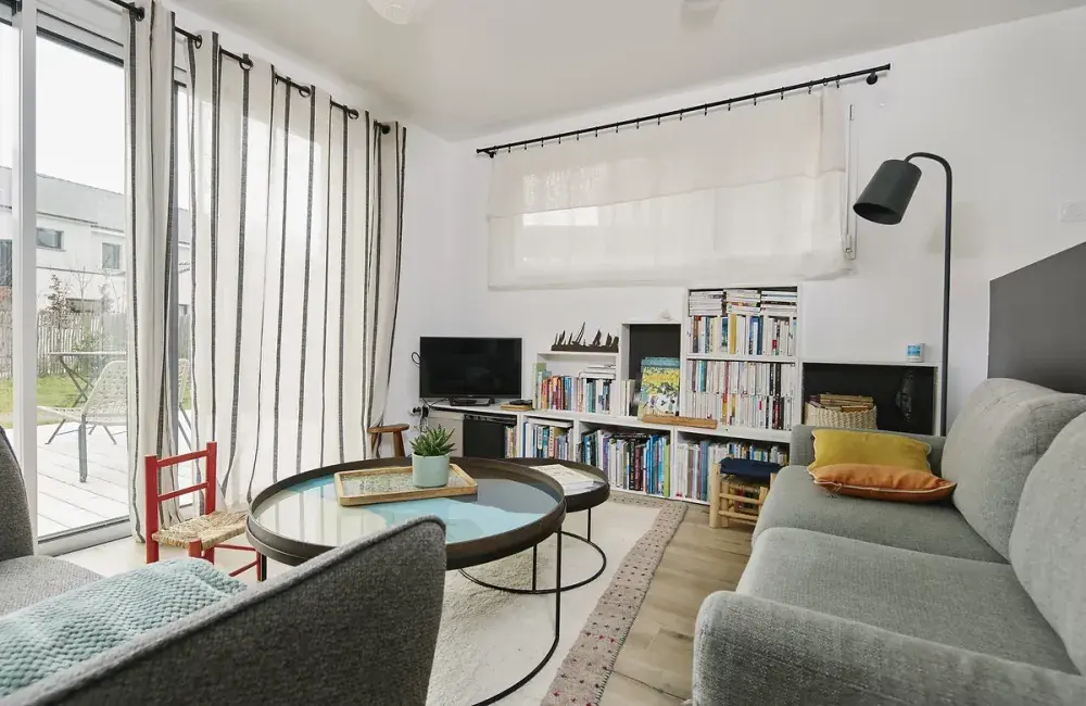 salon maison sur mesure bois enduit saint nazaire