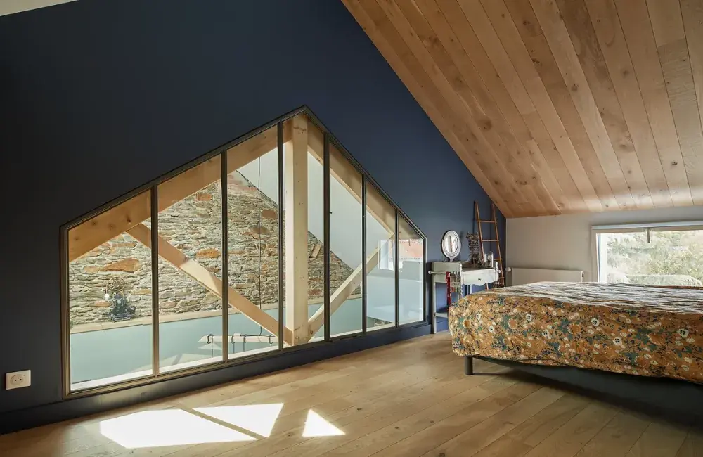 detail-chambre-verriere-sur-mesure-poutres-apparentes-vertou
