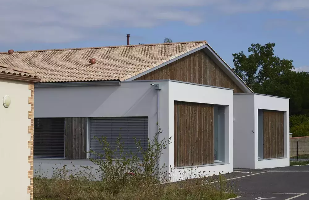 vue-partielle-cabinet-dentaire-brique-saint-philbert-de-grand-lieu